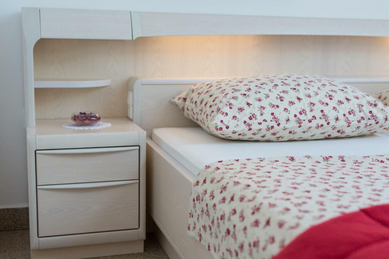 Apartment Punat Bagian luar foto